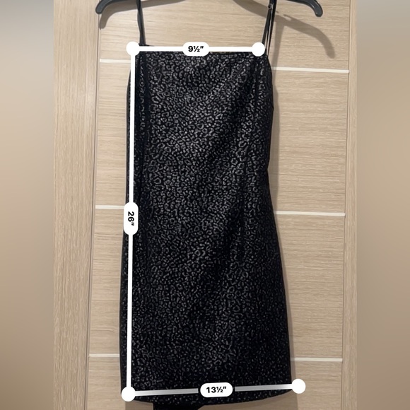 a black silver cheetah print dress. backless with adjustable strings in the back - Picture 5 of 5